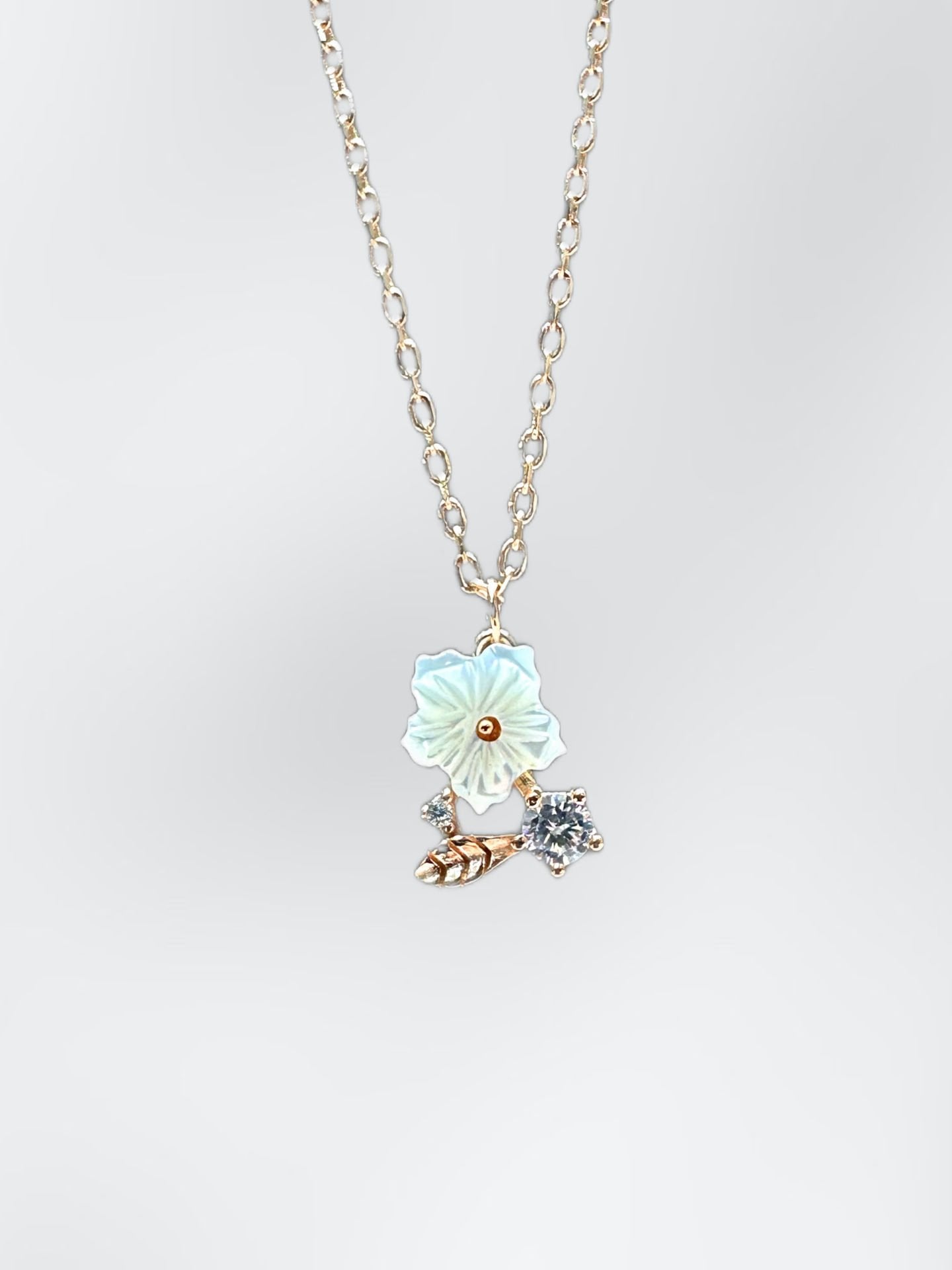 925 Ayar Gümüş Sedef Kolye